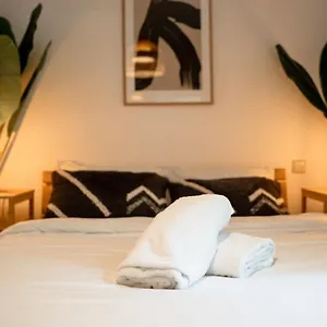 Stockholm Design In Historic District Appartement