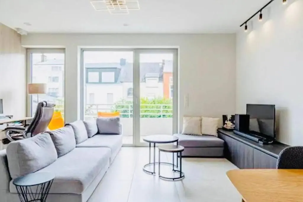 Charming 2 Bedrooms Flat location